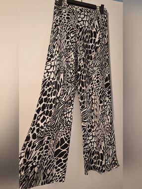 Island Girl B&W Wide-Leg Pants